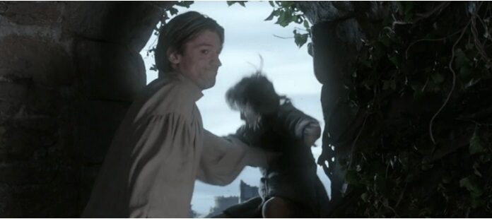 jaime empurrando bran da torre