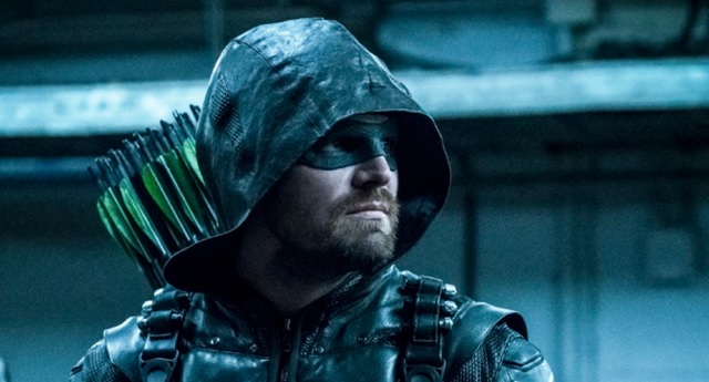Arrow: Arqueiro Verde usará traje mais próximo dos quadrinhos na 7ª Temporada