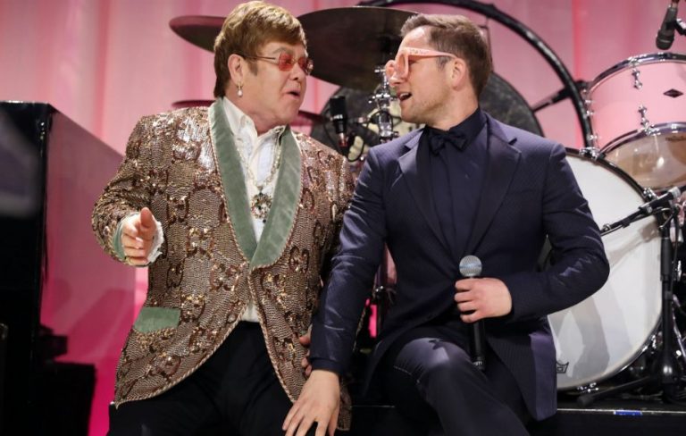 Rocketman: Taron Egerton e Elton John cantam ‘Tiny Dancer’ juntos