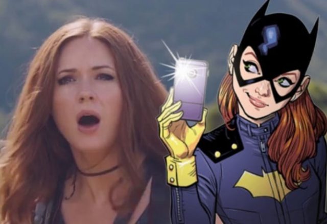 Batgirl: Karen Gillan quer dirigir e estrelar filme da personagem