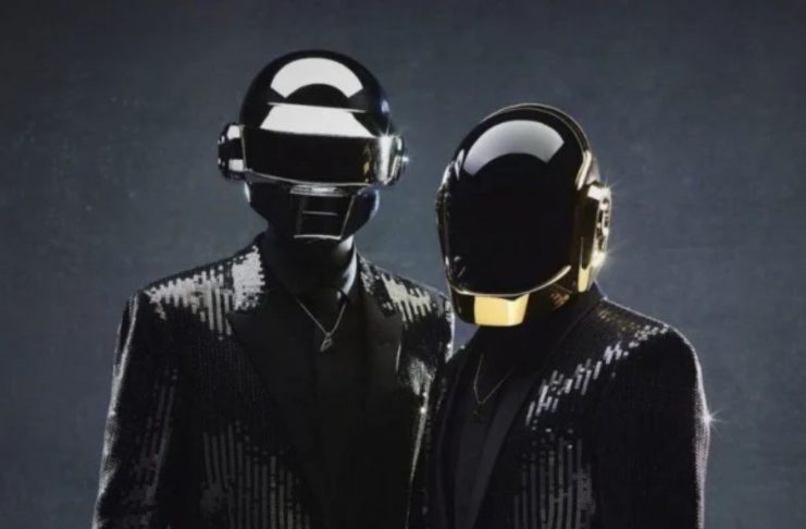 Daft Punk termina após 28 anos com novo vídeo intitulado "Epílogo"