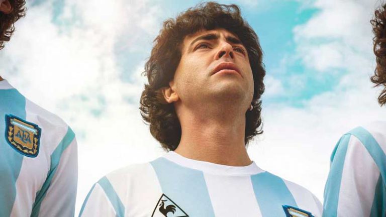 PRIMEIRAS IMPRESSÕES – Maradona: Conquista de um Sonho (2021, Amazon Prime Video)